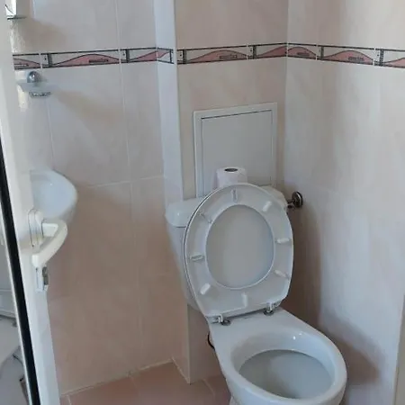 край морето 2*